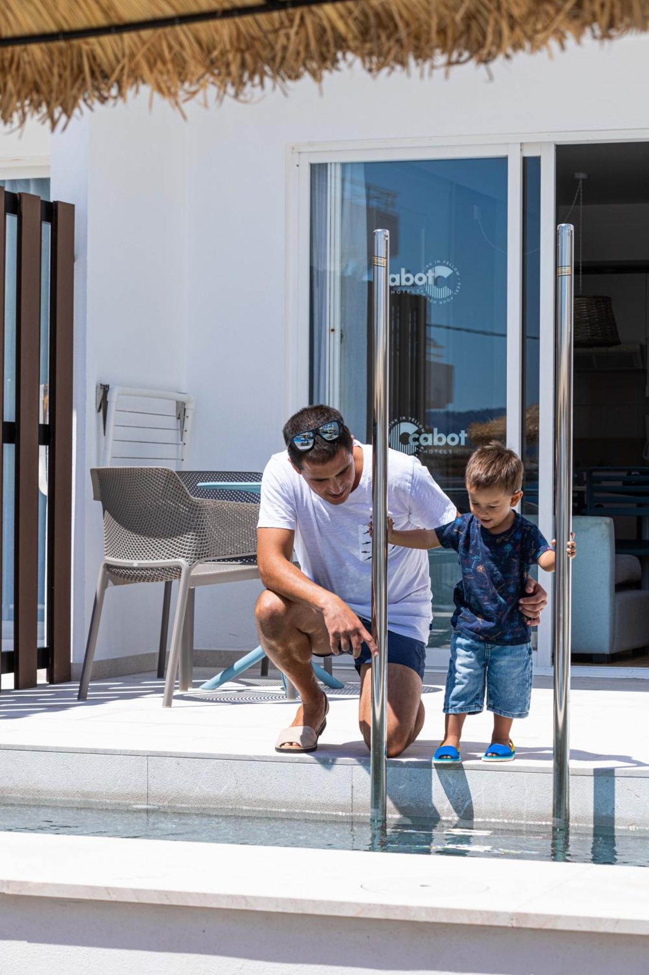 Cabot Hobby Club Apartments Port de Pollenca Bagian luar foto
